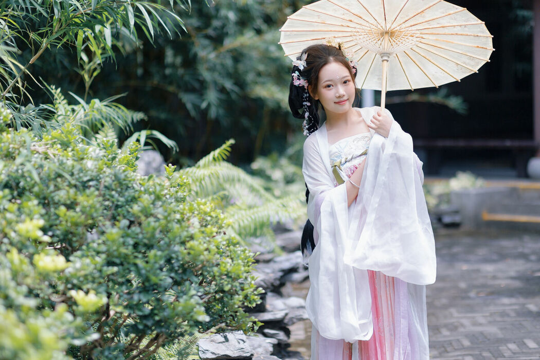 YiTuYu艺图语 Vol.10475 Bao (16P)
