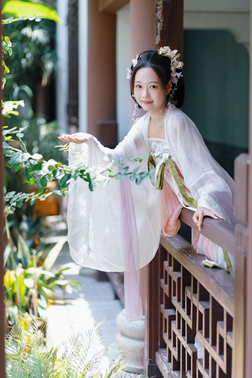 YiTuYu艺图语 Vol.10475 Bao (16P)