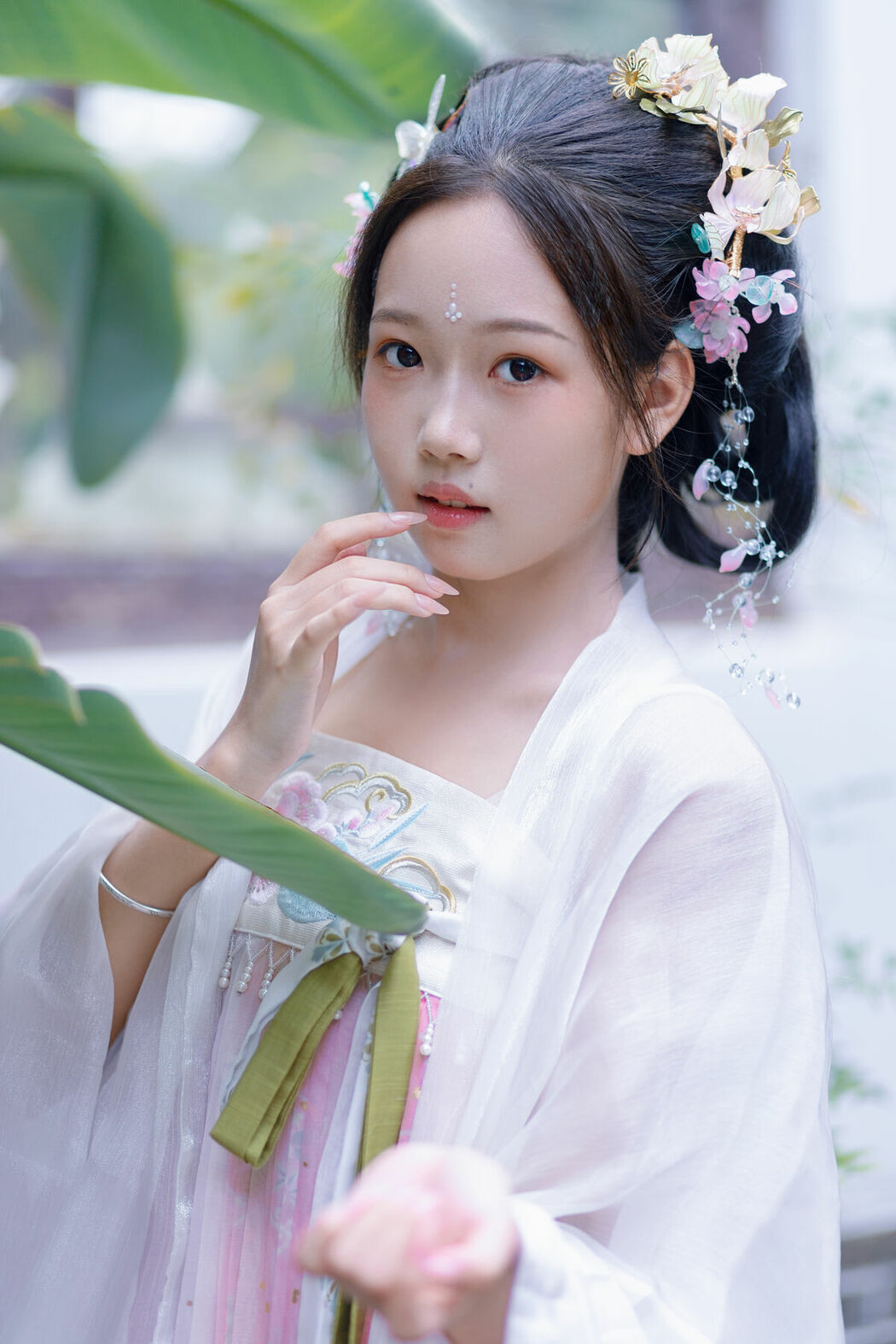 YiTuYu艺图语 Vol.10475 Bao (16P)