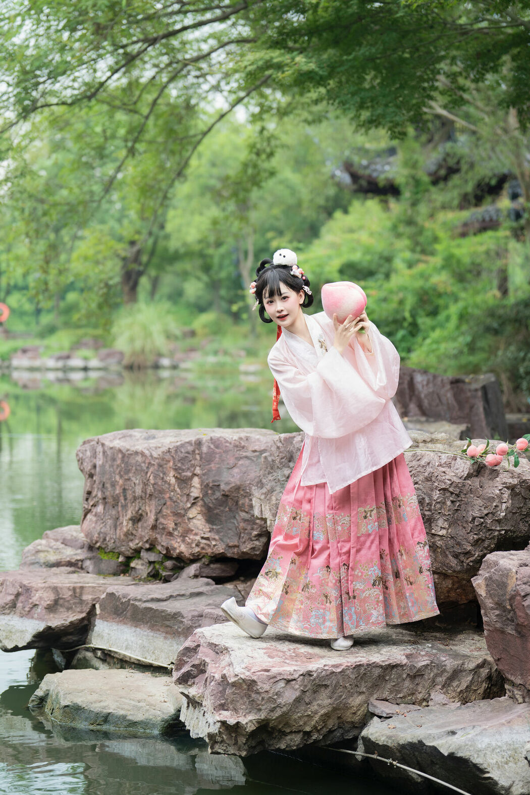 YiTuYu艺图语 Vol.10476 Jiao Yi Zhi Sui Sui (61P)