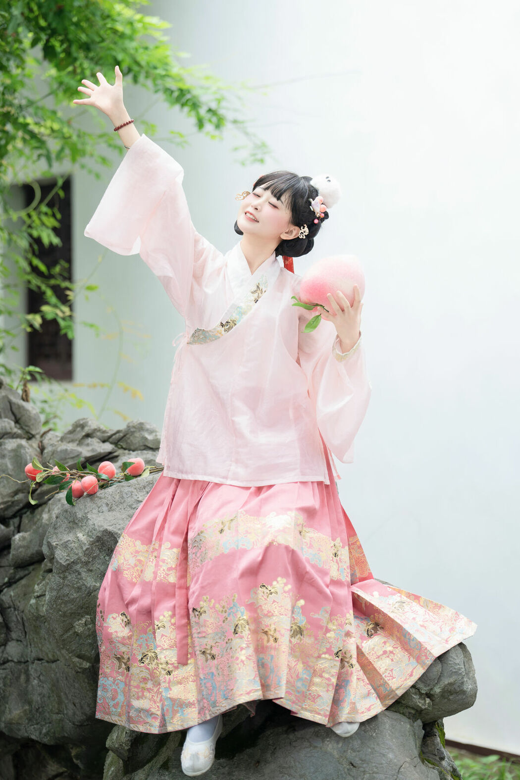 YiTuYu艺图语 Vol.10476 Jiao Yi Zhi Sui Sui (61P)
