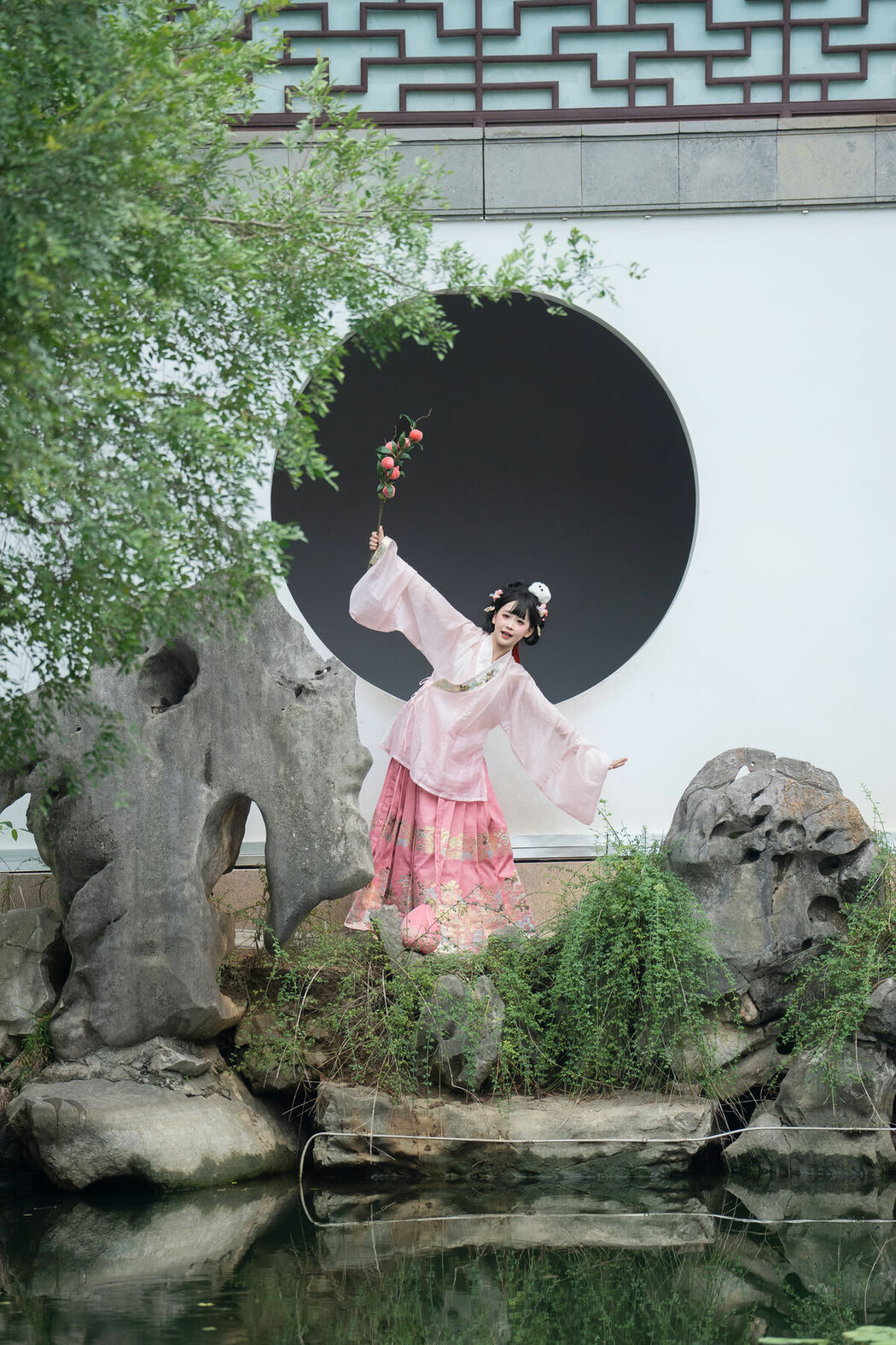 YiTuYu艺图语 Vol.10476 Jiao Yi Zhi Sui Sui (61P)