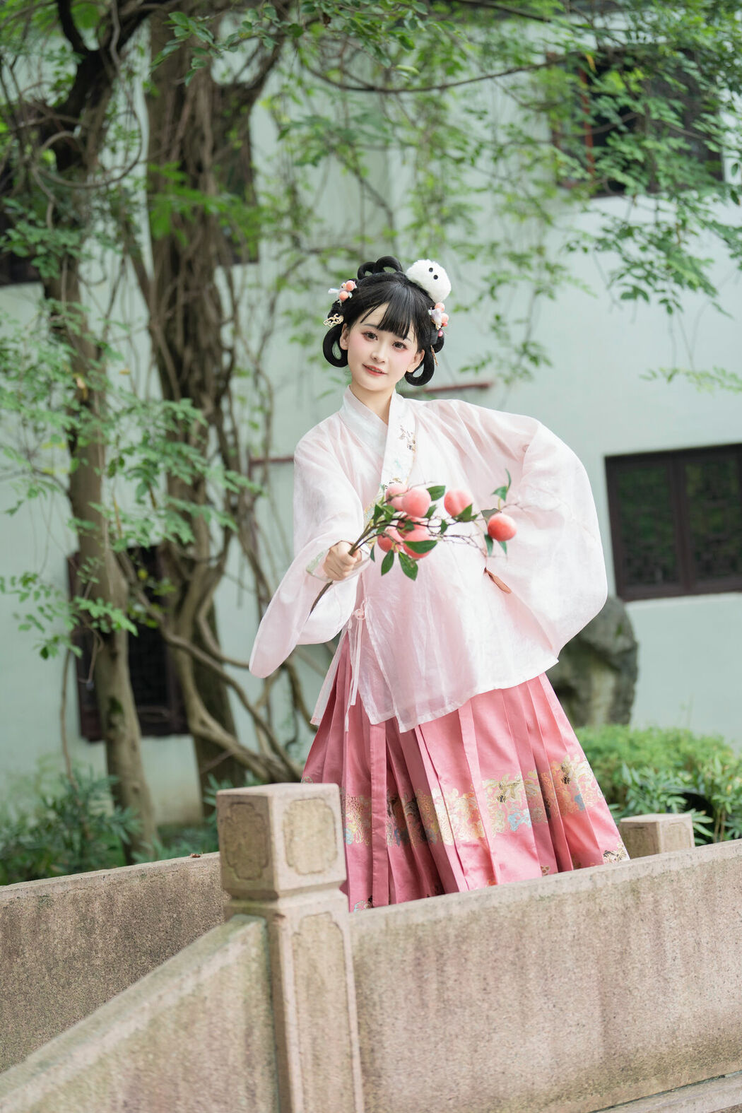 YiTuYu艺图语 Vol.10476 Jiao Yi Zhi Sui Sui (61P)
