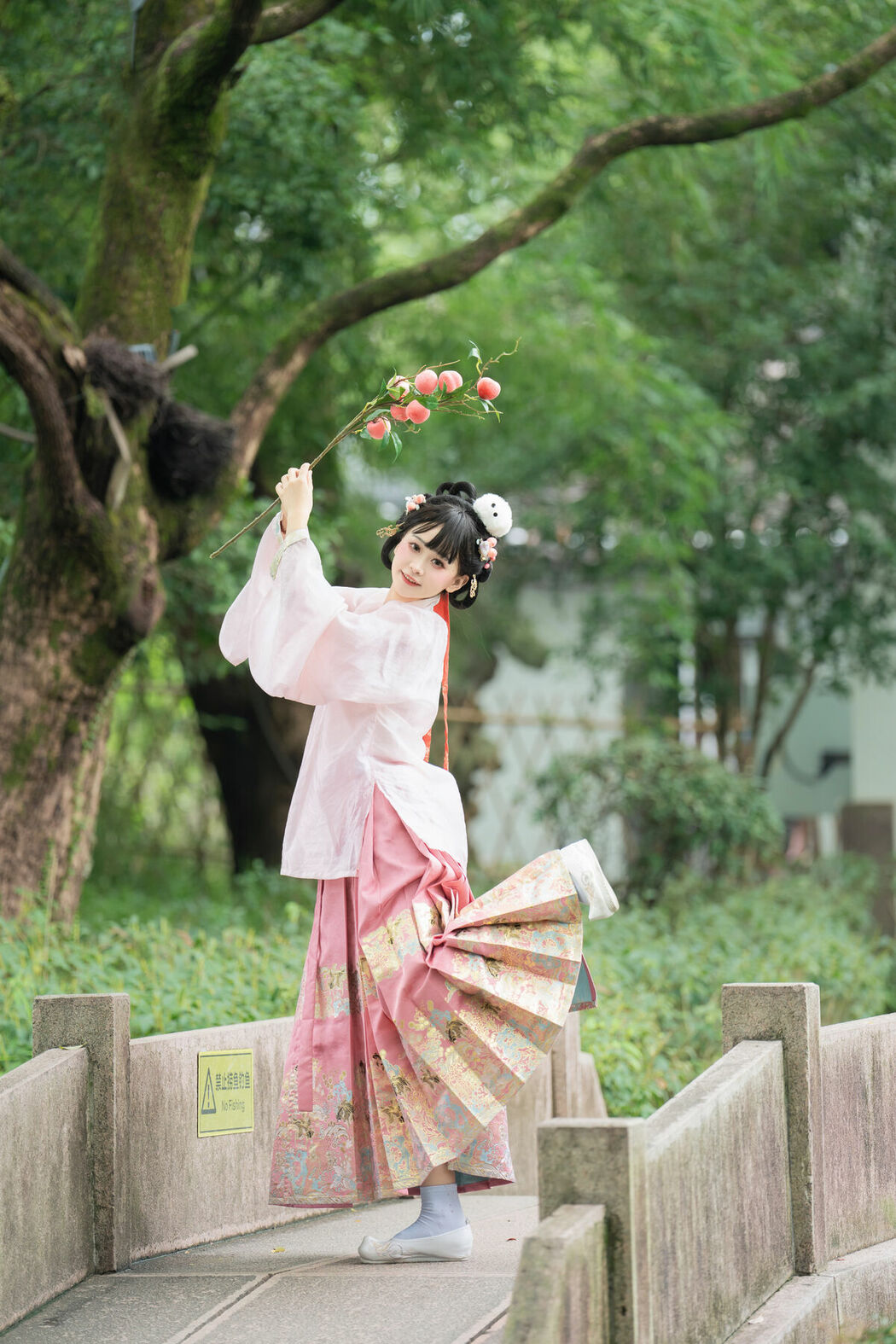 YiTuYu艺图语 Vol.10476 Jiao Yi Zhi Sui Sui (61P)