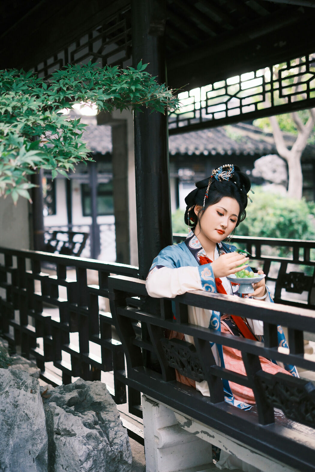 YiTuYu艺图语 Vol.10486 Yi Ming (12P)