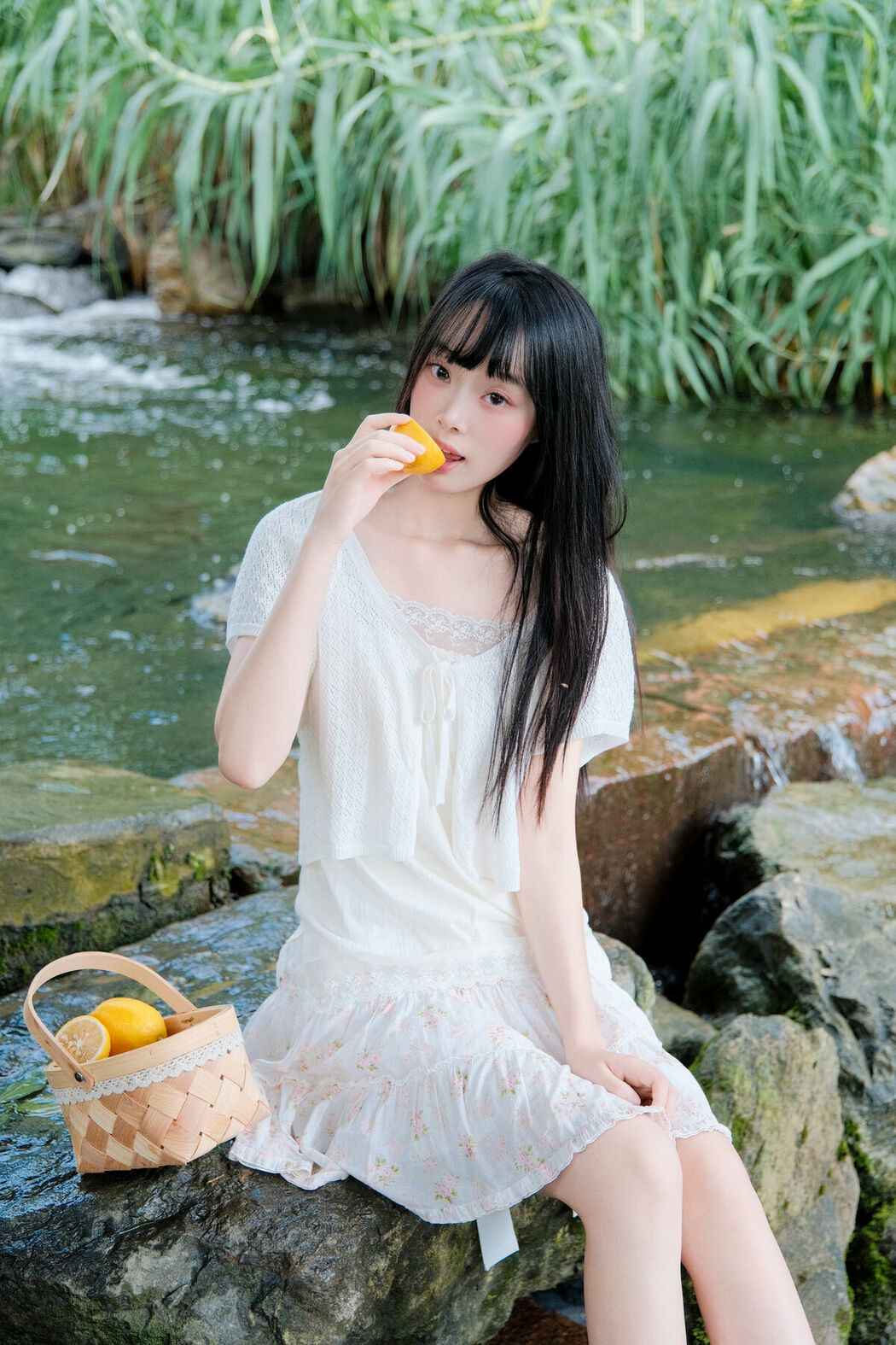 YiTuYu艺图语 Vol.10484 Ye Zhi (30P)