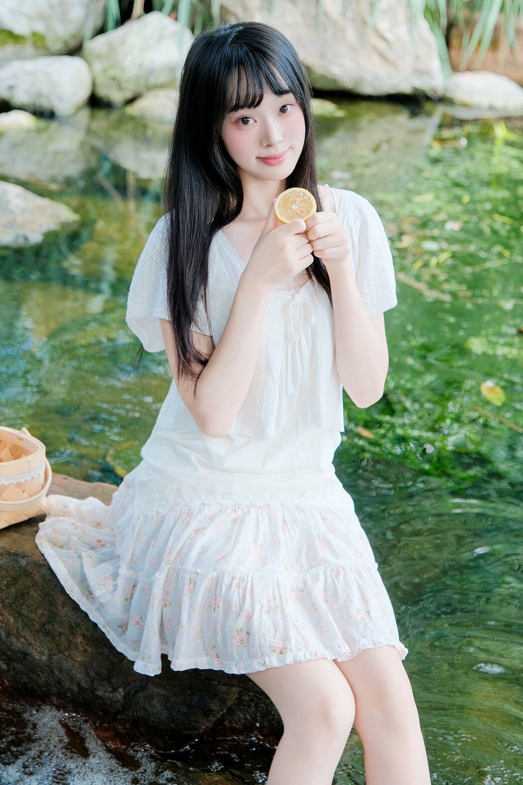 YiTuYu艺图语 Vol.10484 Ye Zhi (30P) Cover Photo