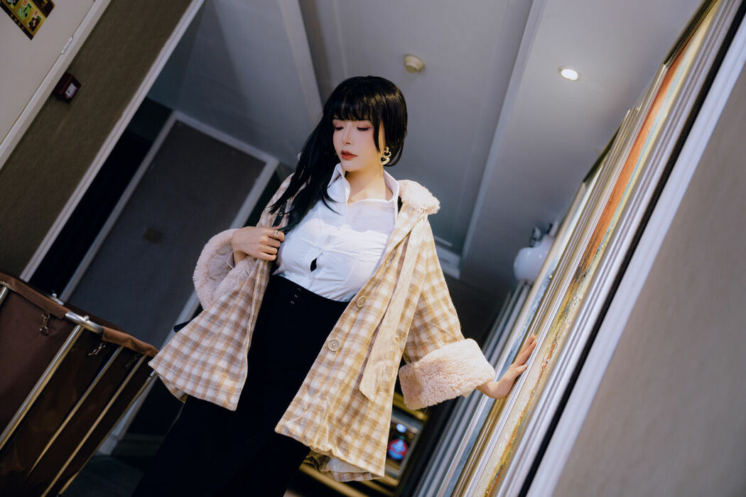 Coser@秋和柯基 – 触手 Part02 (53P)