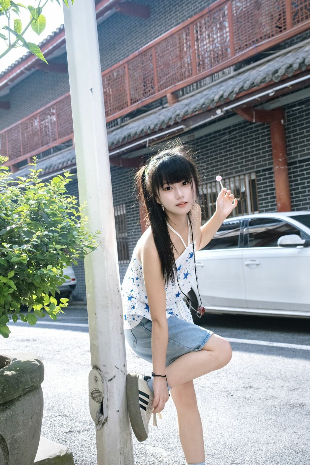 YiTuYu艺图语 Vol.10489 Rou Song Bao (26P)