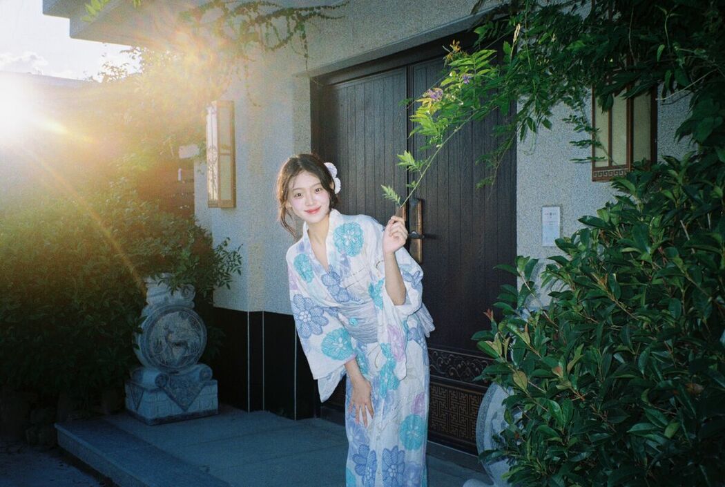 YiTuYu艺图语 Vol.10490 Yi Wei Yu (11P)