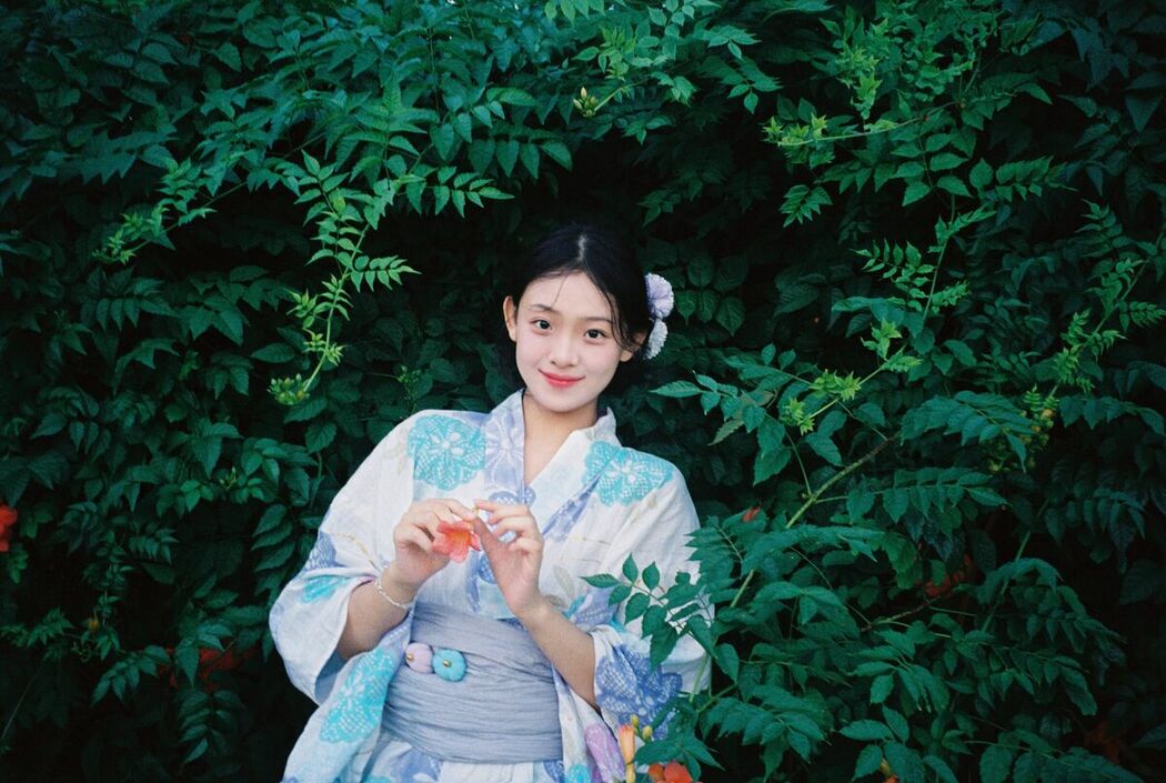 YiTuYu艺图语 Vol.10490 Yi Wei Yu (11P)