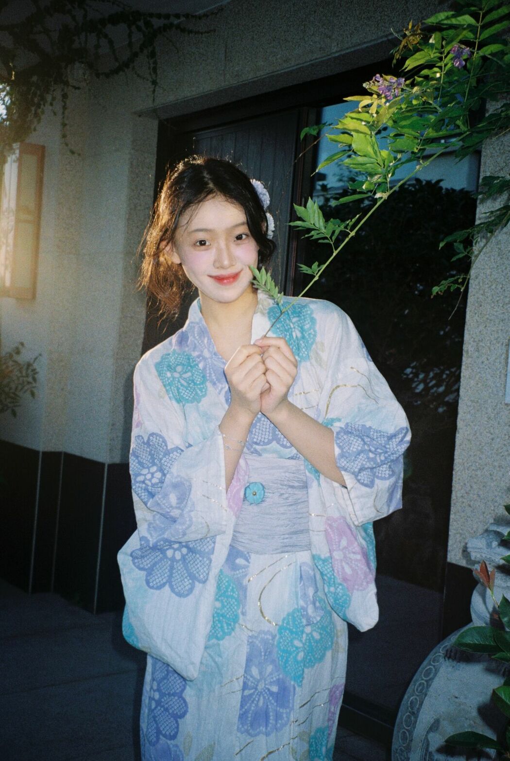 YiTuYu艺图语 Vol.10490 Yi Wei Yu (11P)