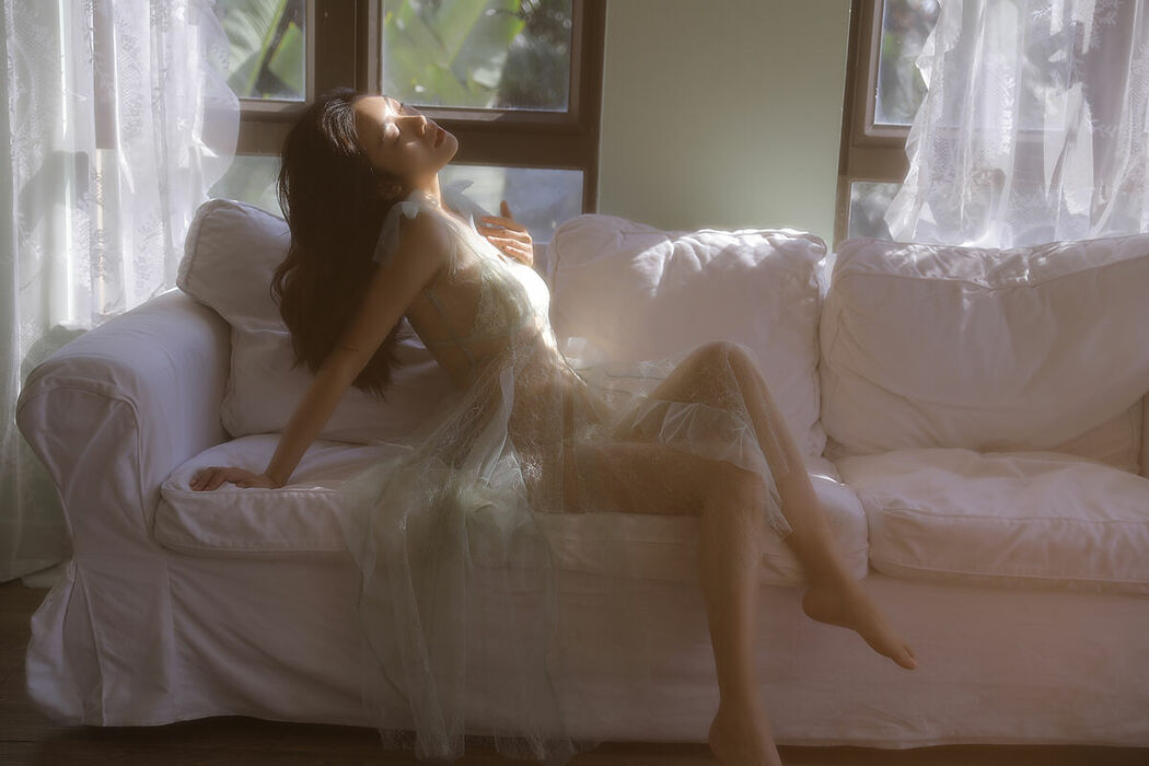YiTuYu艺图语 Vol.10491 Liu Liu (10P)
