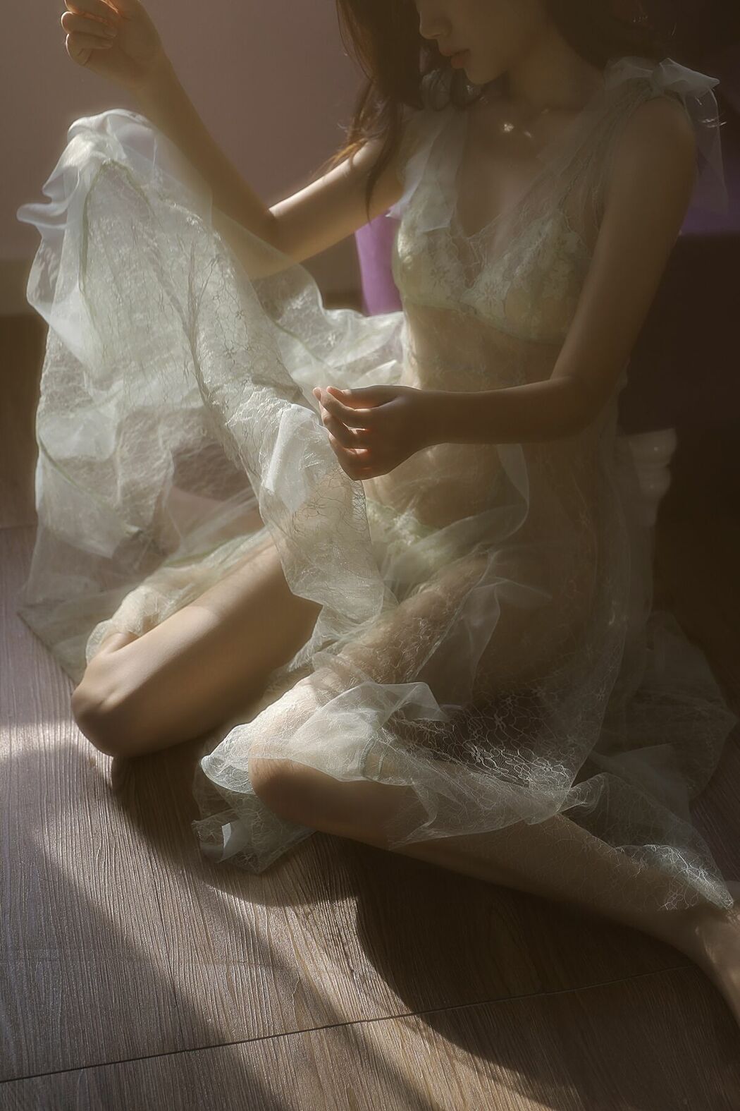 YiTuYu艺图语 Vol.10491 Liu Liu (10P)
