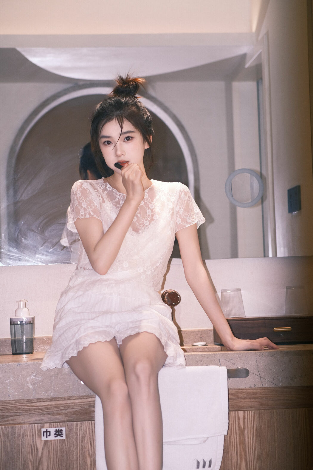 YiTuYu艺图语 Vol.10495 To Xiao Bei (32P)