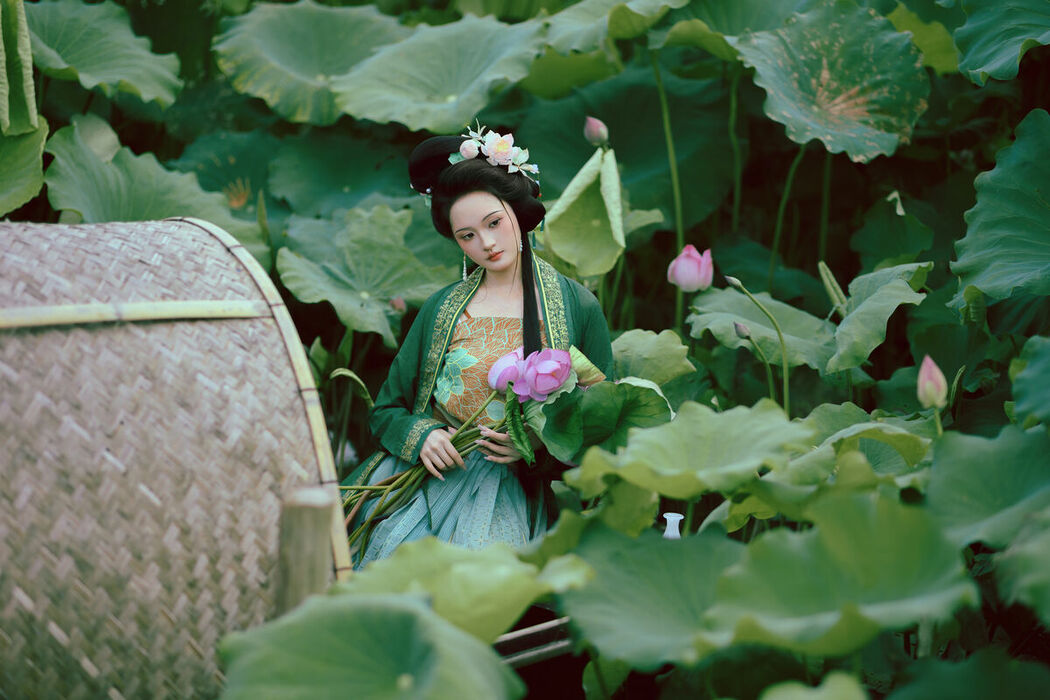 YiTuYu艺图语 Vol.10496 Hu Nan Nan O (46P)