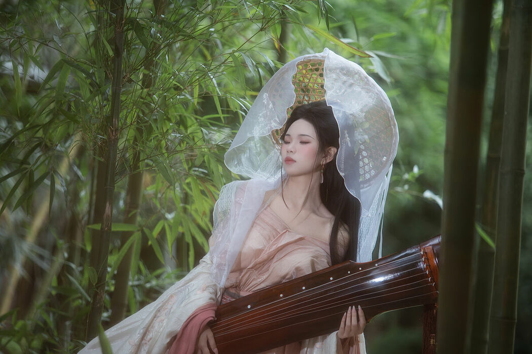 YiTuYu艺图语 Vol.10497 Yi Ming (10P)