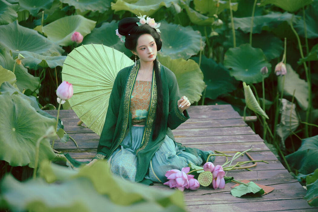 YiTuYu艺图语 Vol.10496 Hu Nan Nan O (46P)