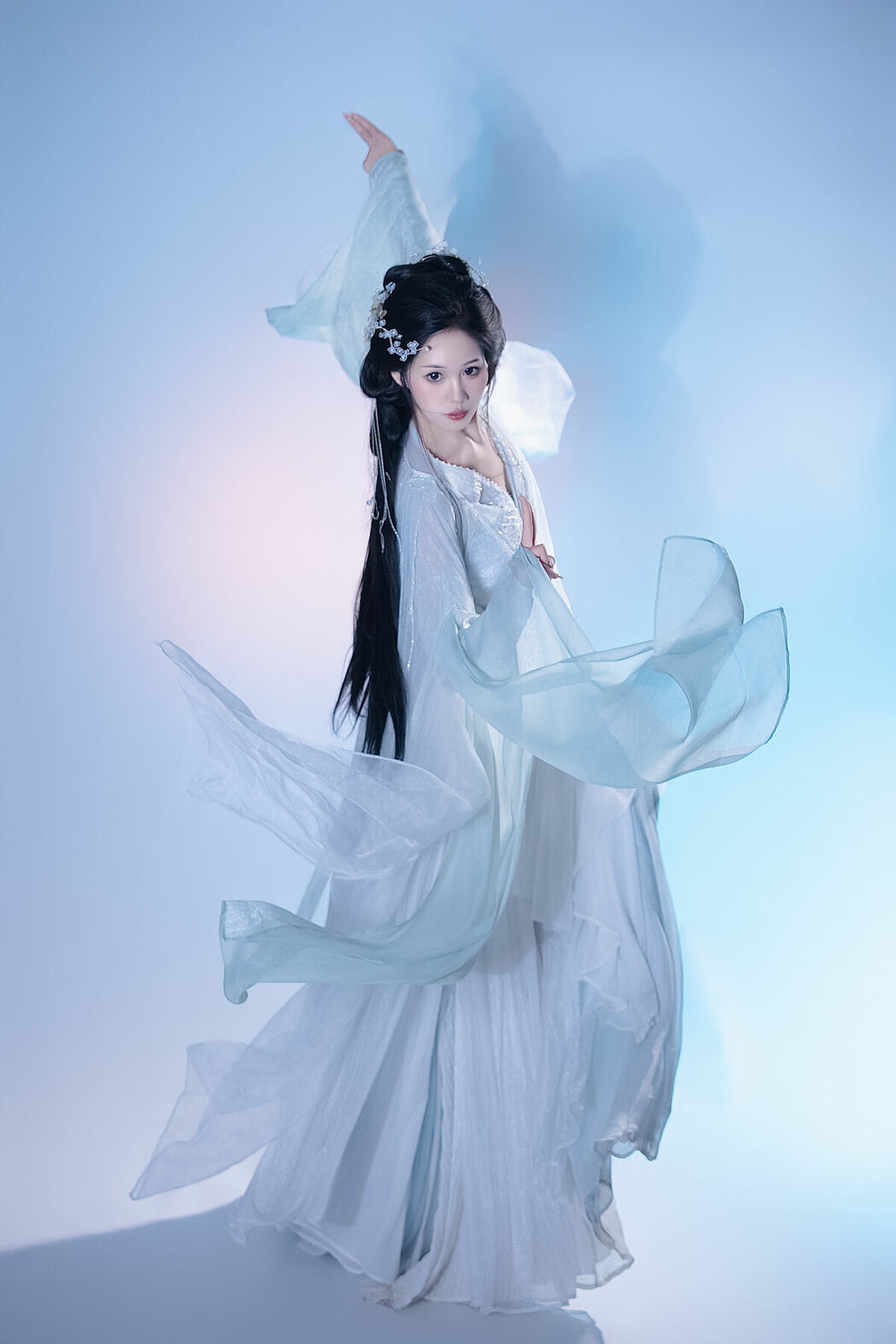 YiTuYu艺图语 Vol.10498 Yi Ming (13P)