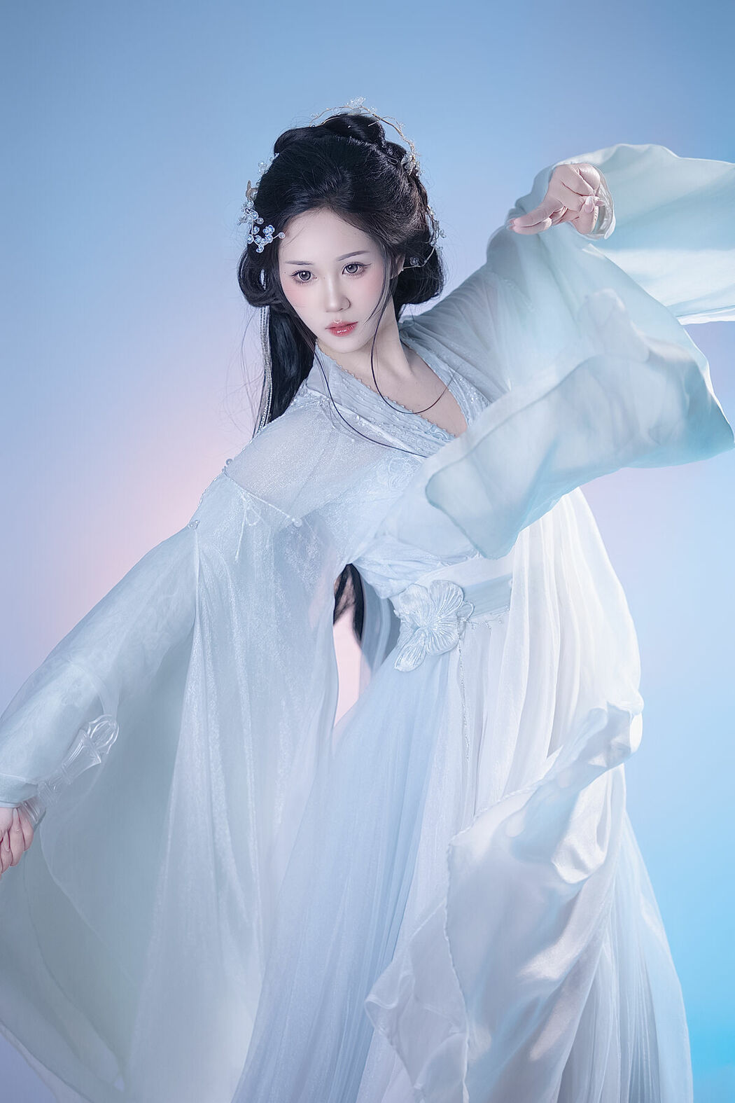 YiTuYu艺图语 Vol.10498 Yi Ming (13P)