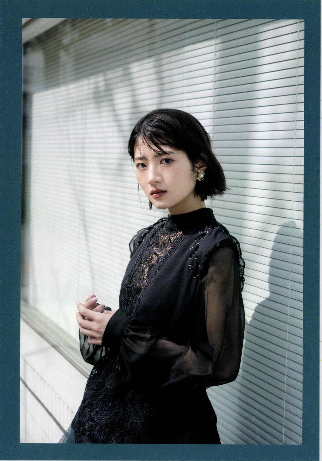 JP Yumi Wakatsuki 若月佑美 – 履きなれない靴を履き潰すまで Part01 (62P)