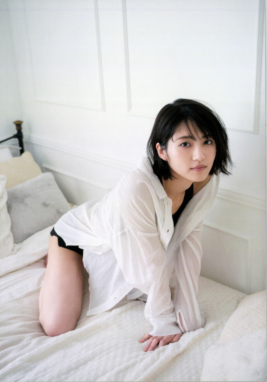 JP Yumi Wakatsuki 若月佑美 – 履きなれない靴を履き潰すまで Part02 (62P)