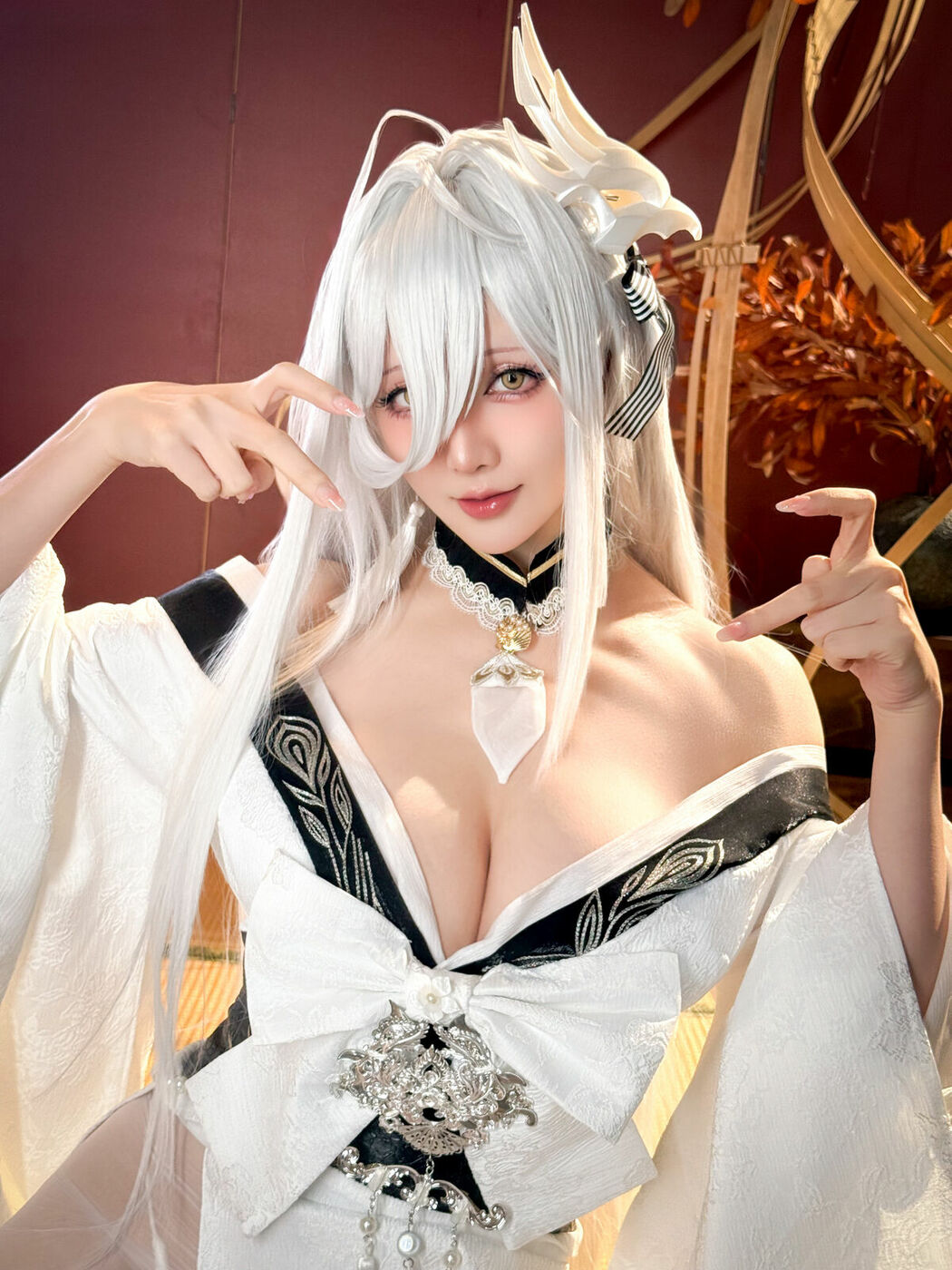 Coser@星之迟迟Hoshilily – 碧蓝航线 白凤 (60P)
