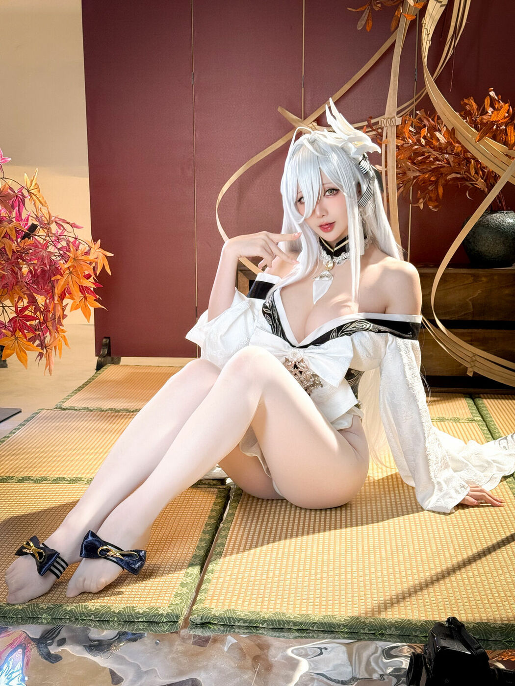 Coser@星之迟迟Hoshilily – 碧蓝航线 白凤 (60P)