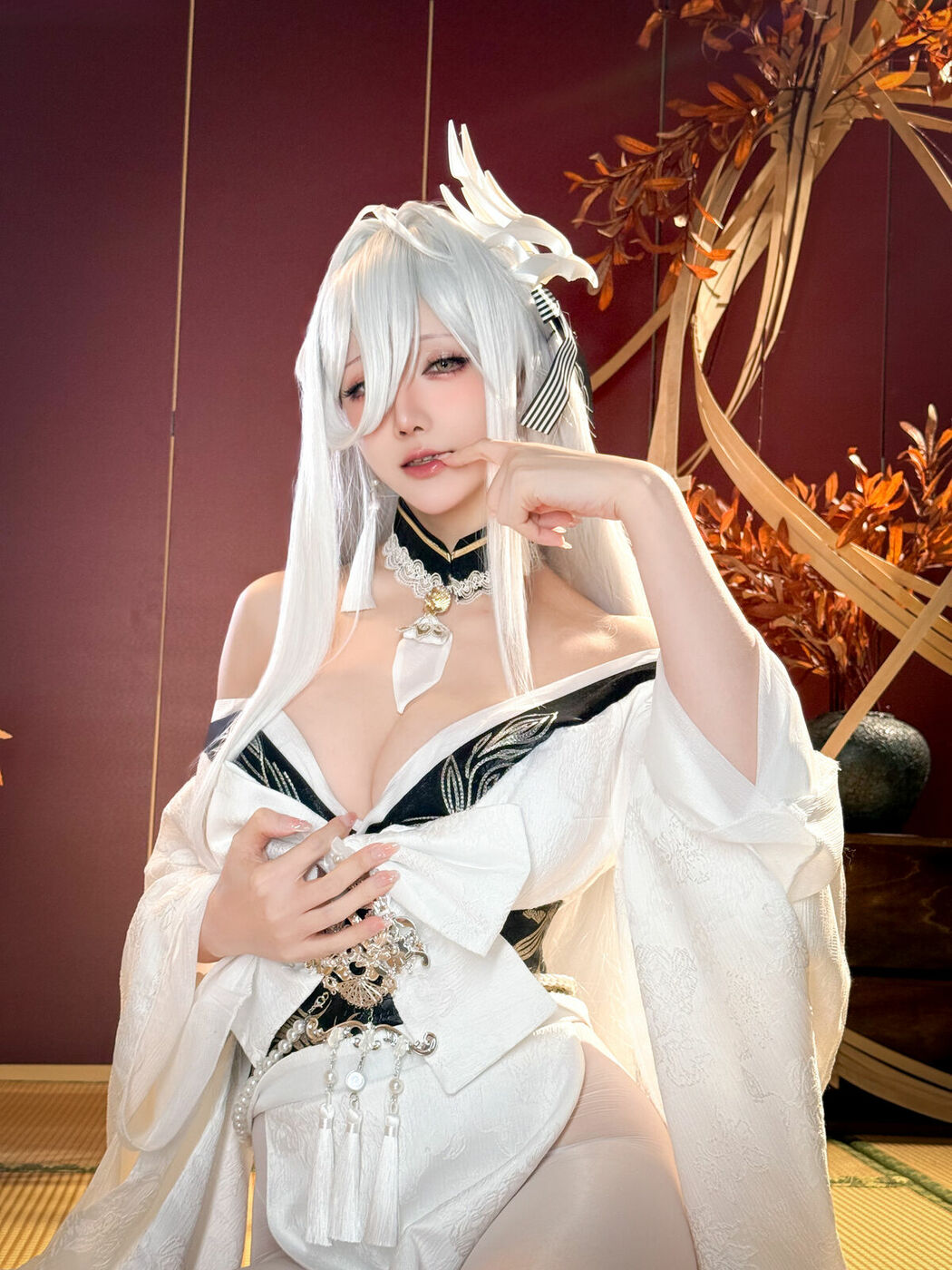 Coser@星之迟迟Hoshilily – 碧蓝航线 白凤 (60P)