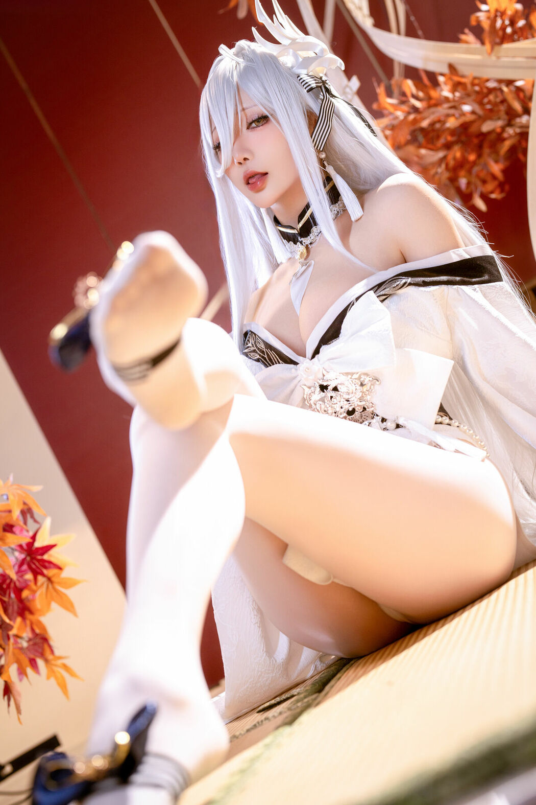 Coser@星之迟迟Hoshilily – 碧蓝航线 白凤 (60P)