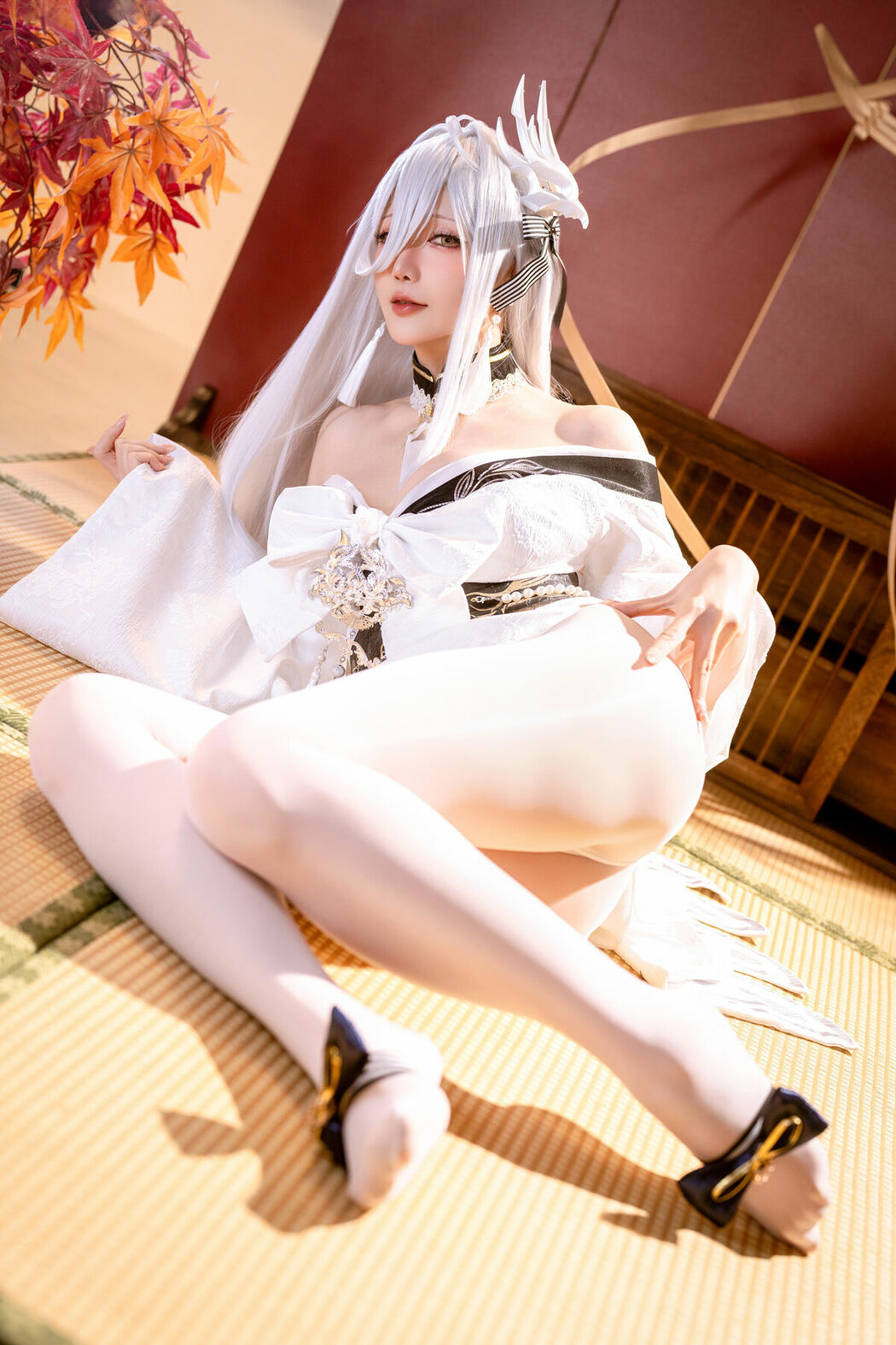 Coser@星之迟迟Hoshilily – 碧蓝航线 白凤 (60P)