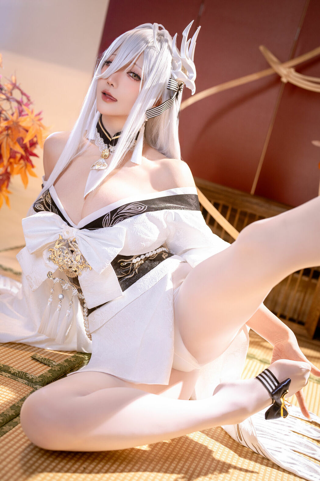 Coser@星之迟迟Hoshilily – 碧蓝航线 白凤 (60P)