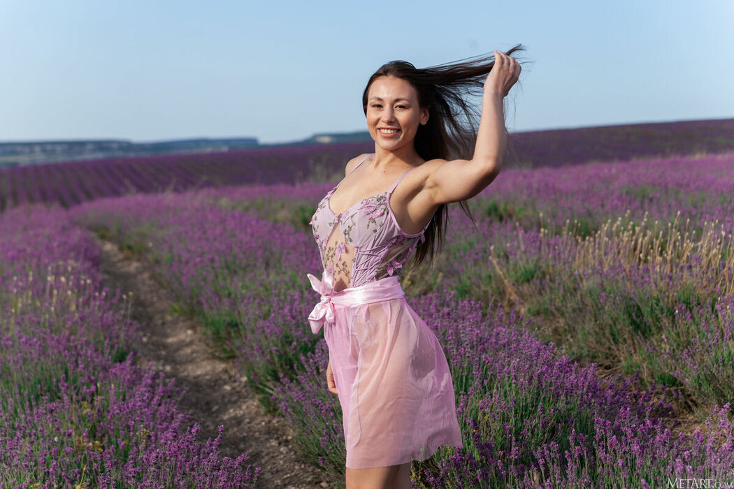 MetArt Sumiko – Lavender Fields Part01 (72P)