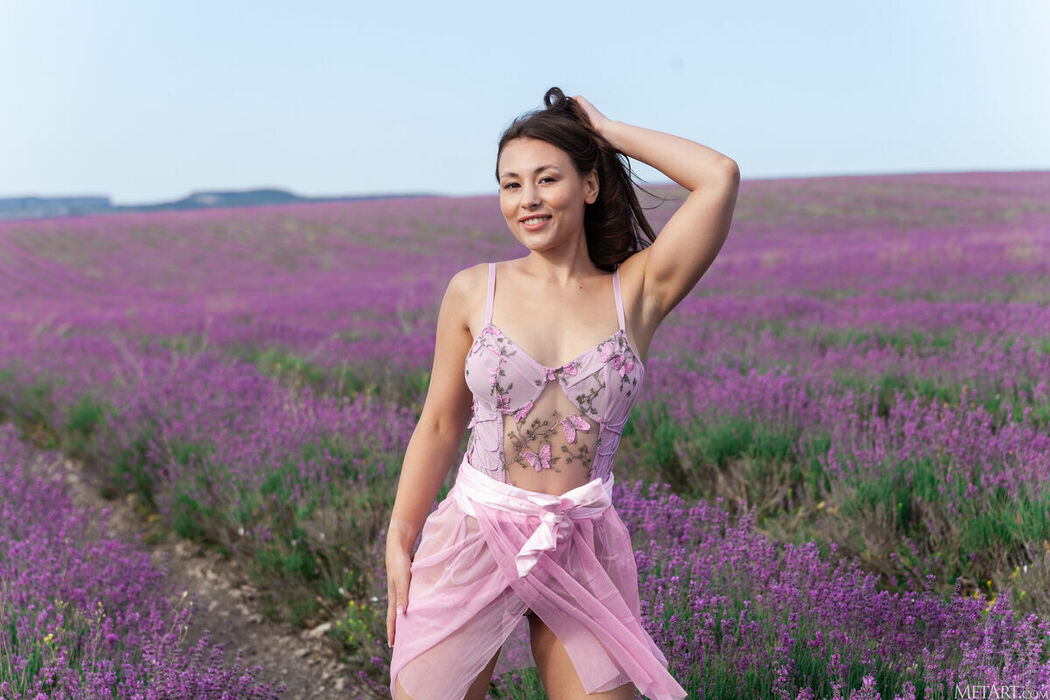 MetArt Sumiko – Lavender Fields Part01 (72P)