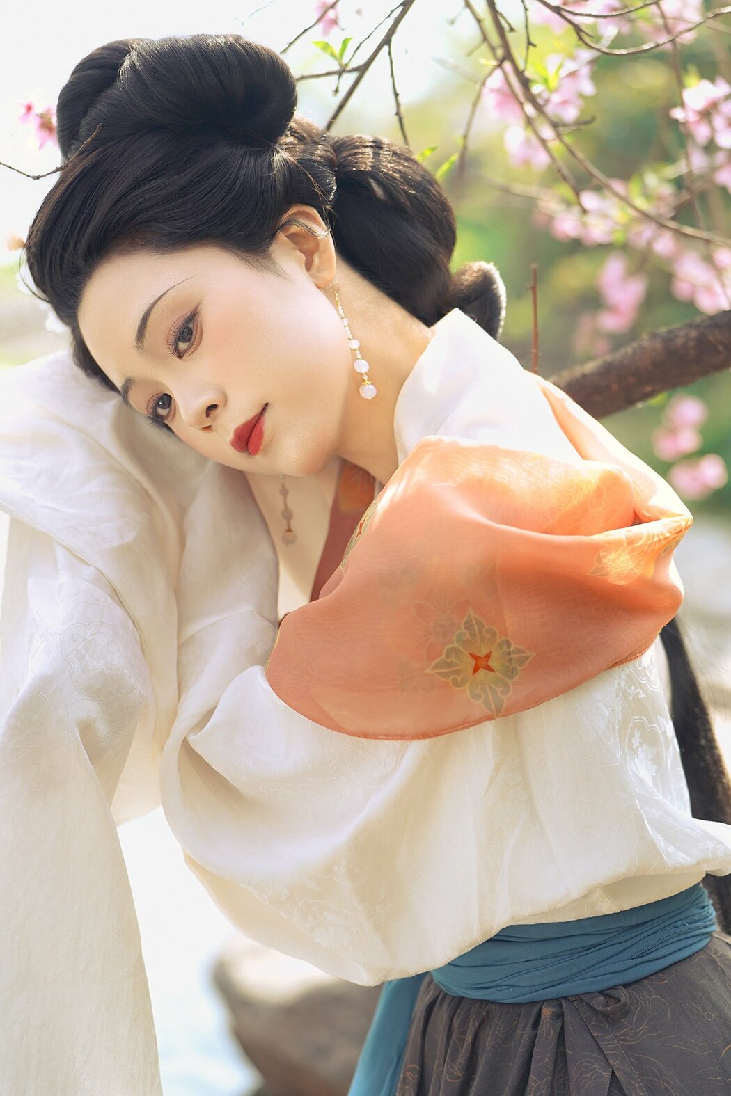 YiTuYu艺图语 Vol.10505 San Xian (11P) Cover Photo