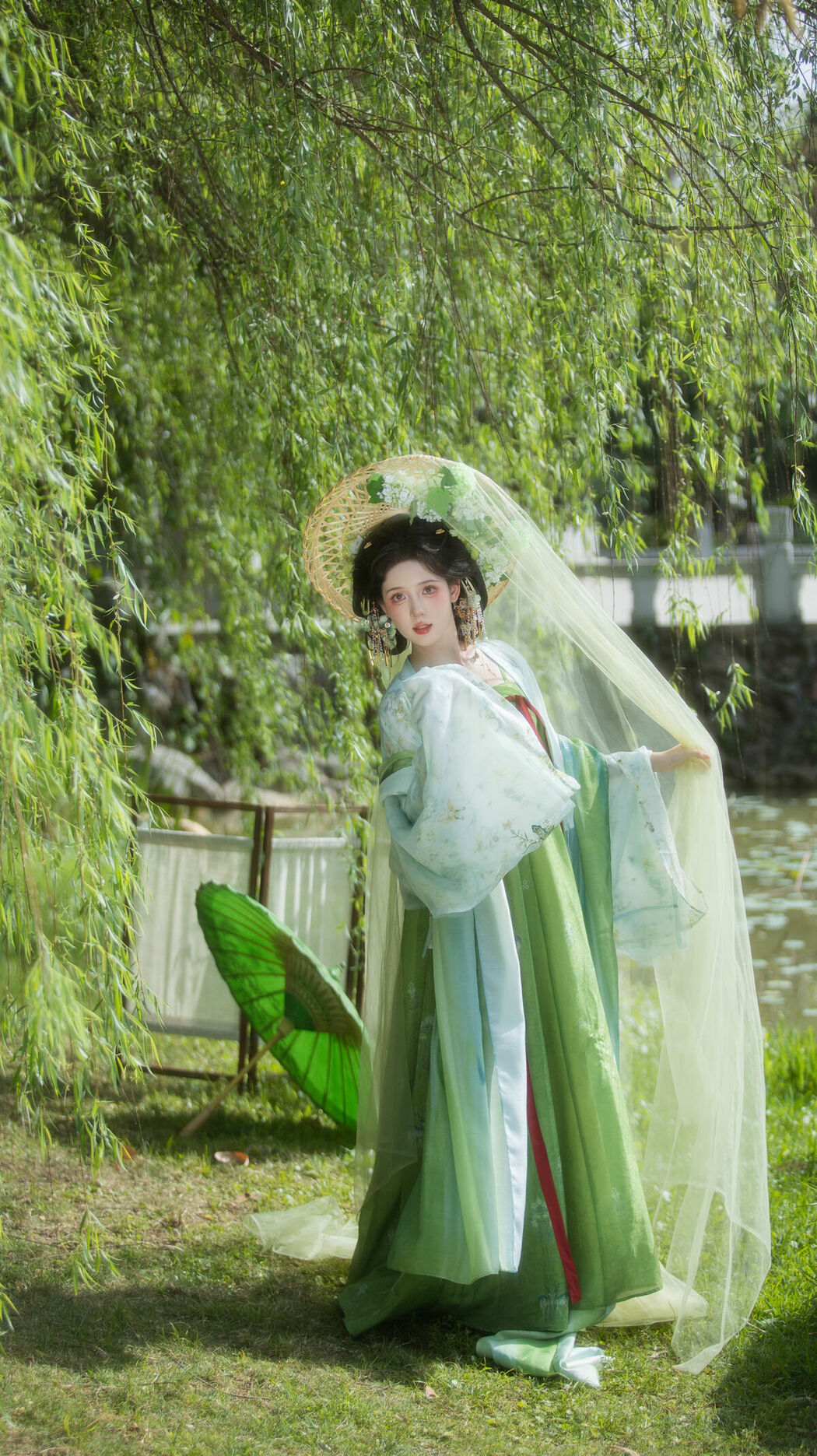 YiTuYu艺图语 Vol.10514 Yi Ming (14P)