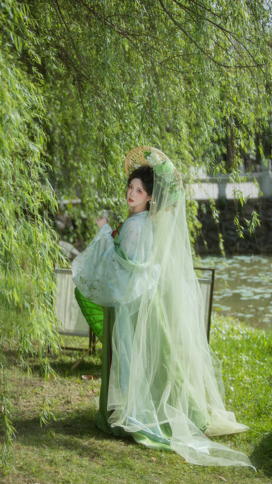 YiTuYu艺图语 Vol.10514 Yi Ming (14P)
