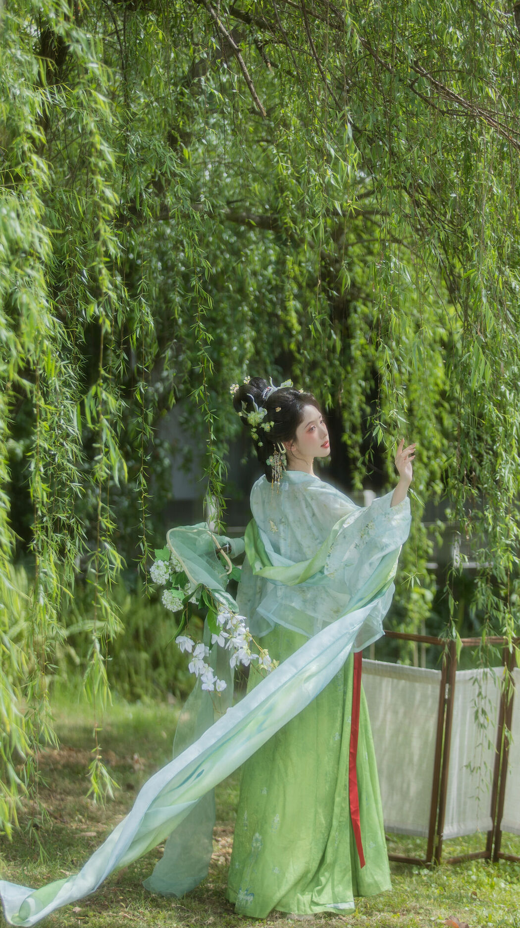 YiTuYu艺图语 Vol.10514 Yi Ming (14P)
