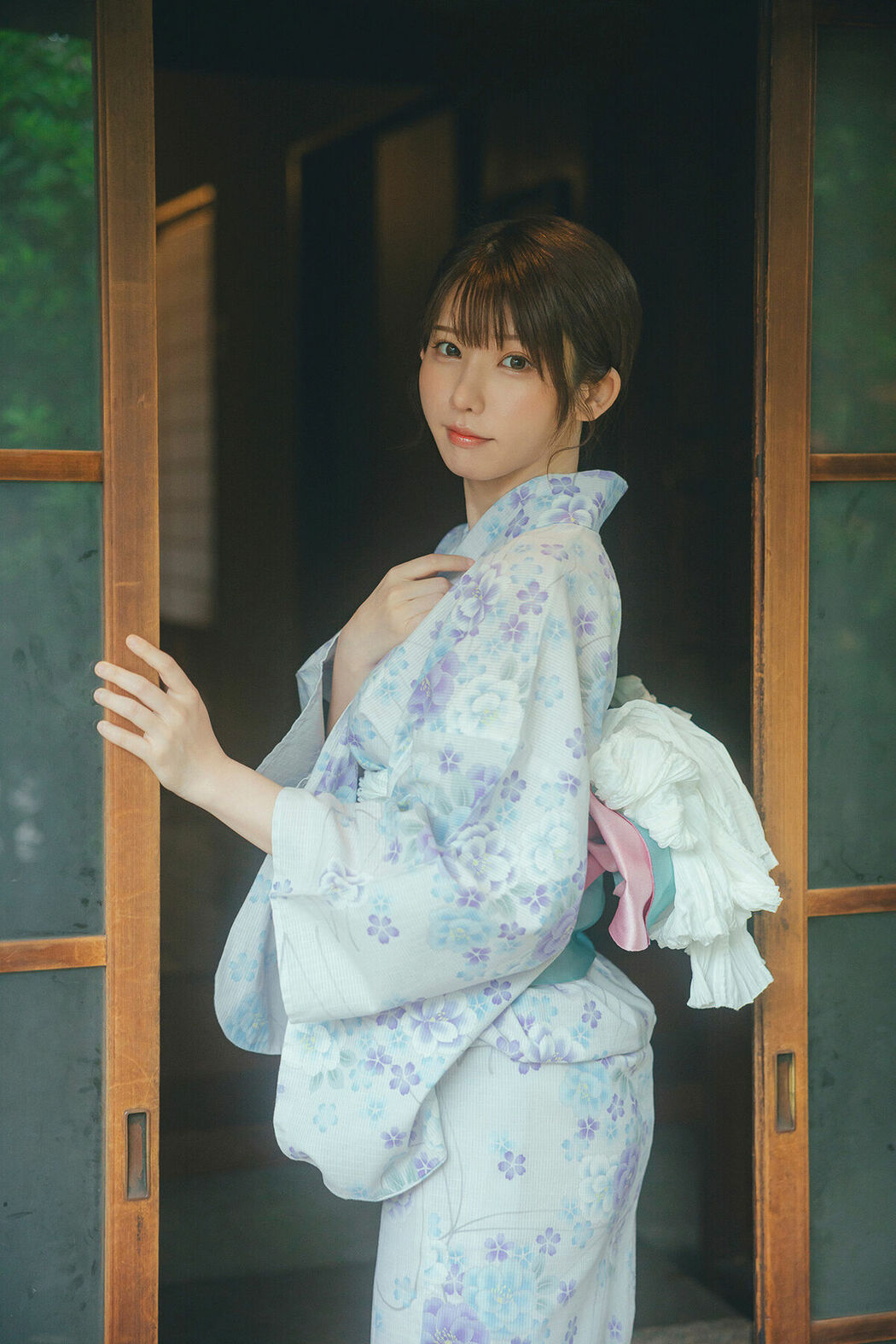 JP Enako えなこ – FLASHデジタル写真集 あの夏の日を覚えてますか (49P)