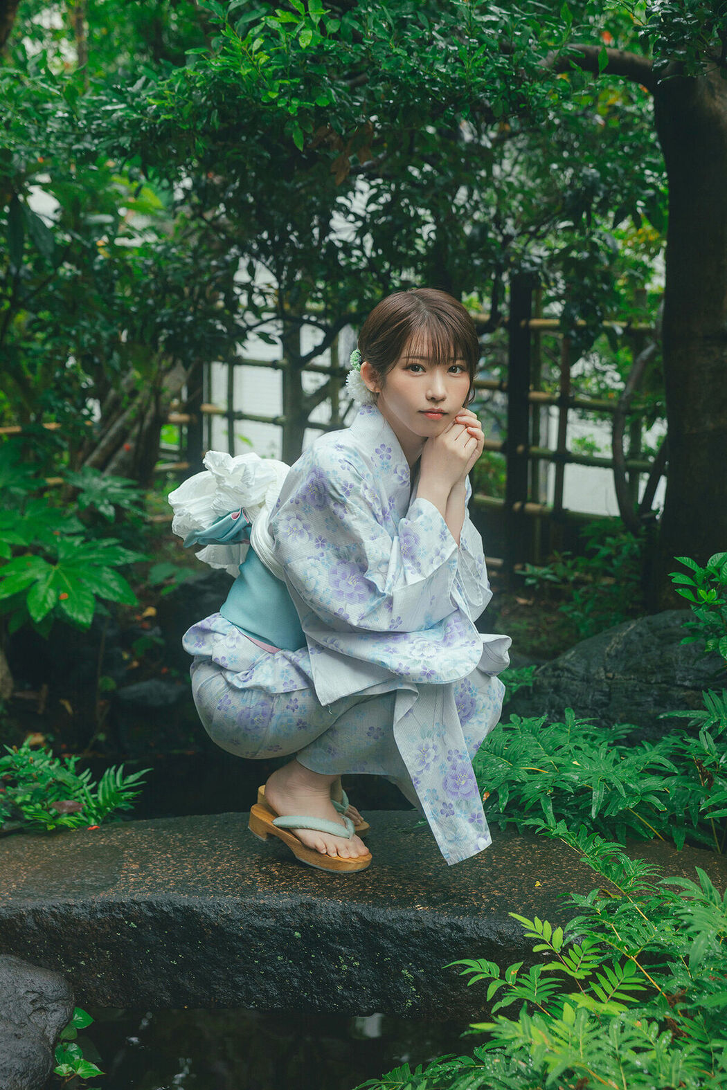 JP Enako えなこ – FLASHデジタル写真集 あの夏の日を覚えてますか (49P)
