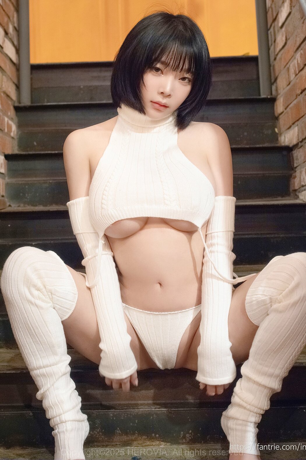 Kang In-kyung 강인경 – White Lingerie (36P) Cover Photo