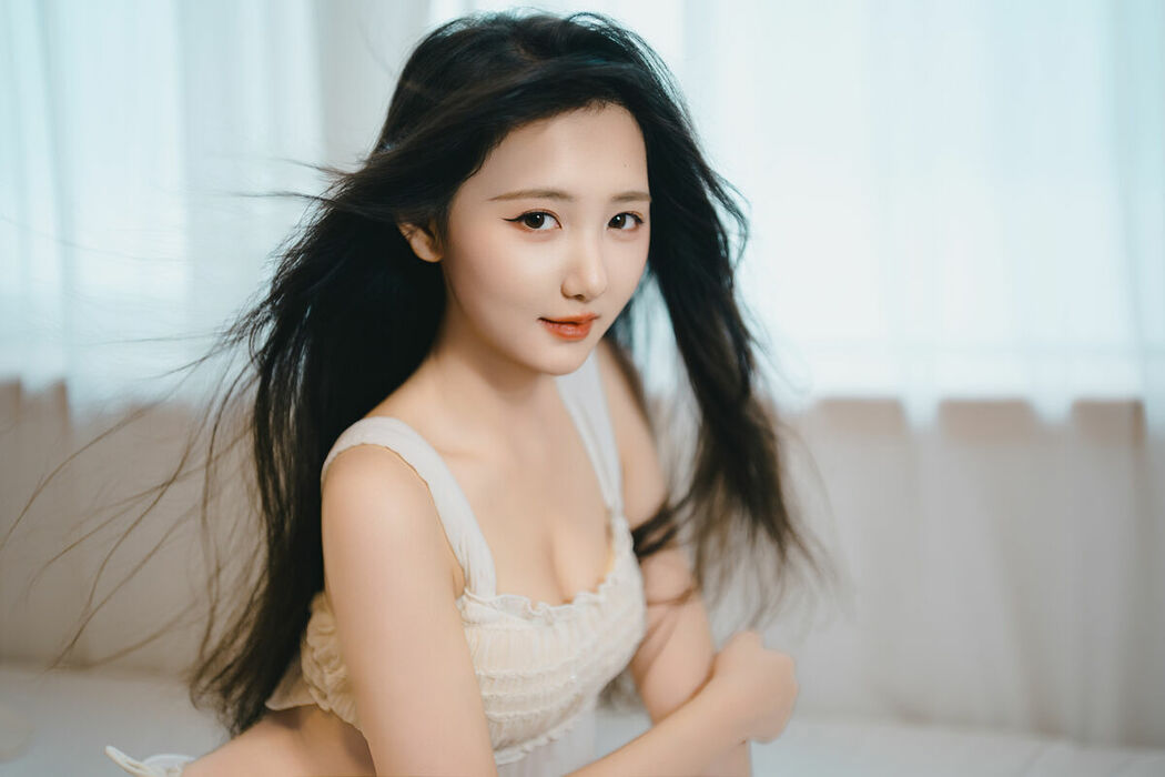 YiTuYu艺图语 Vol.10516 oyee (34P)