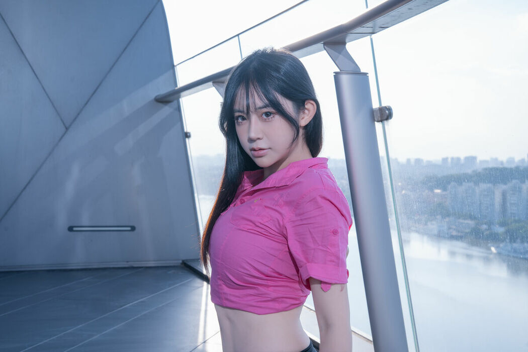 YiTuYu艺图语 Vol.10518 Yi Yuan Tong Xue Jodie (46P)