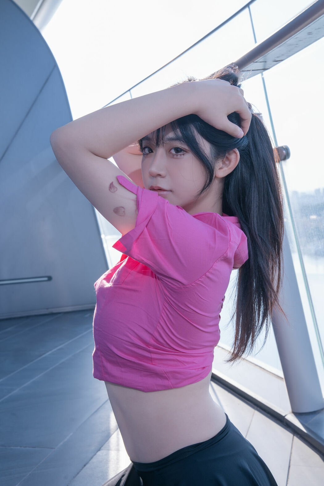 YiTuYu艺图语 Vol.10518 Yi Yuan Tong Xue Jodie (46P)
