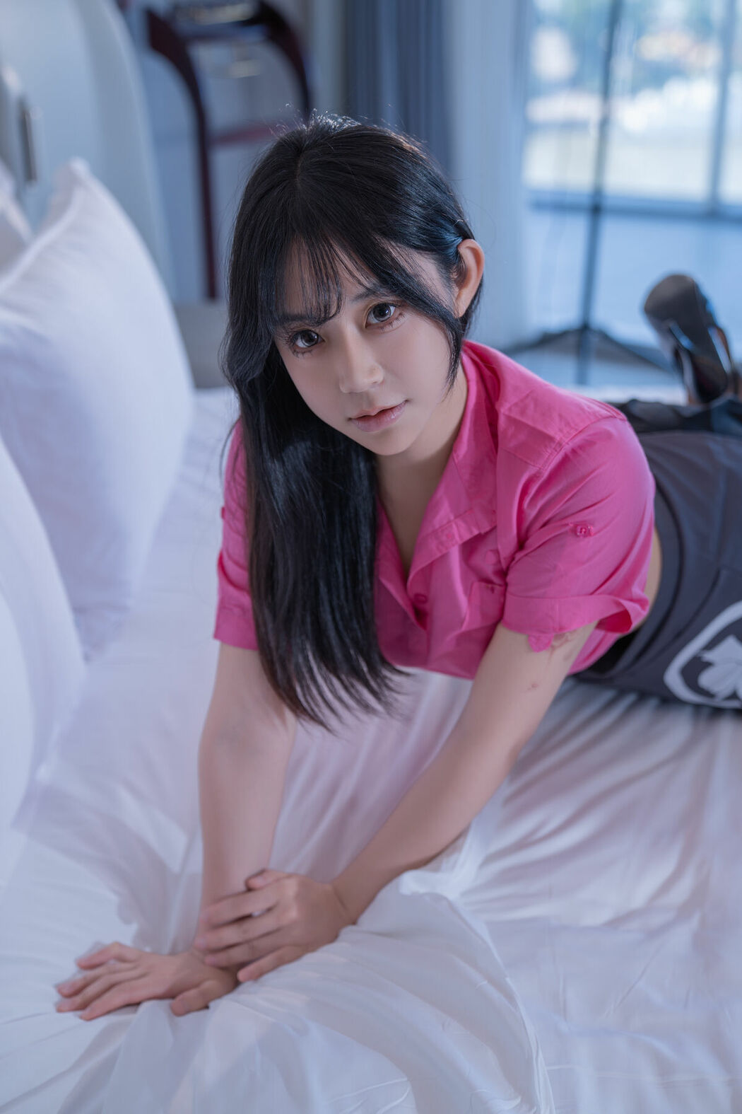 YiTuYu艺图语 Vol.10518 Yi Yuan Tong Xue Jodie (46P)