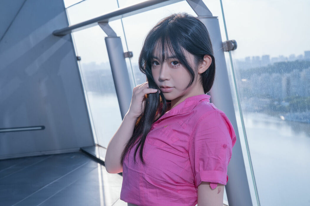YiTuYu艺图语 Vol.10518 Yi Yuan Tong Xue Jodie (46P)
