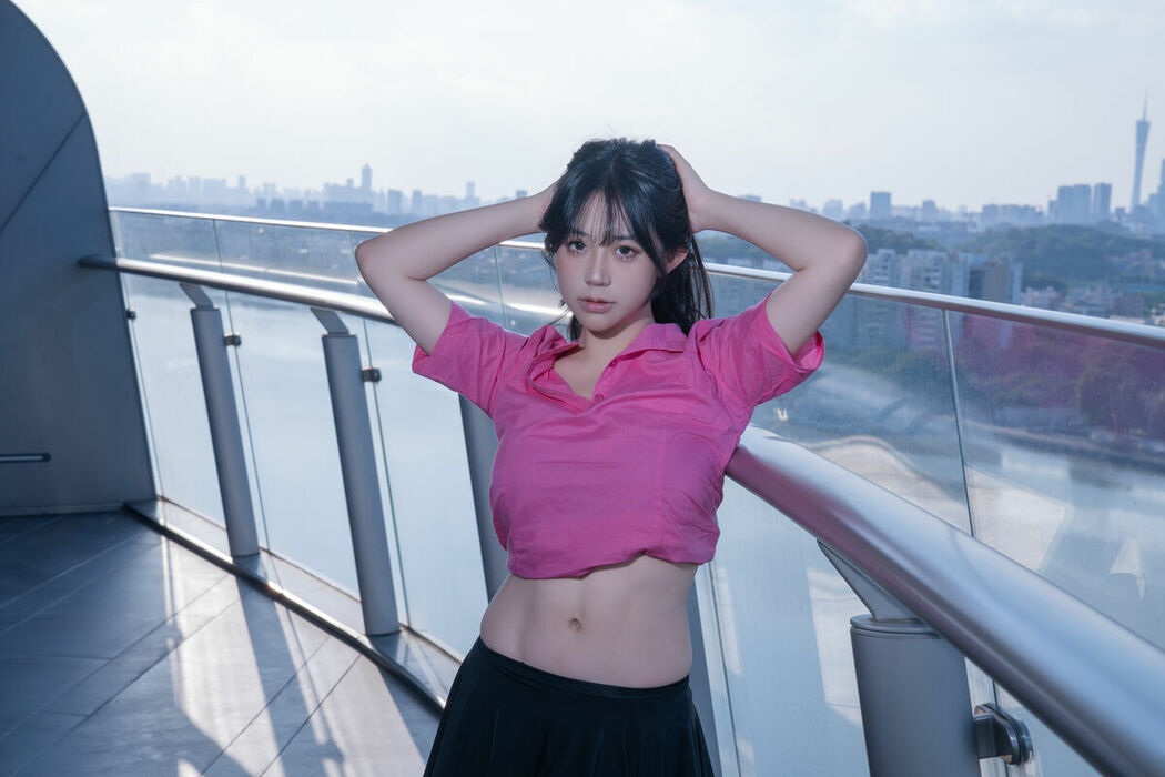 YiTuYu艺图语 Vol.10518 Yi Yuan Tong Xue Jodie (46P)