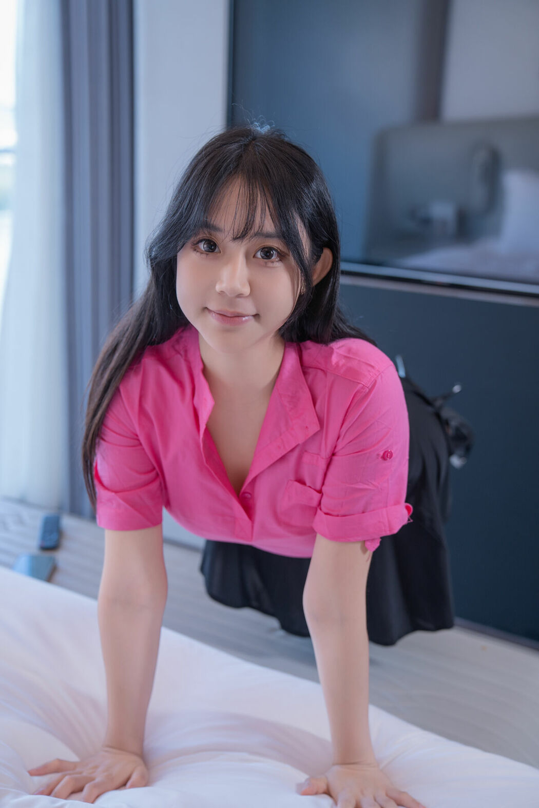 YiTuYu艺图语 Vol.10518 Yi Yuan Tong Xue Jodie (46P)
