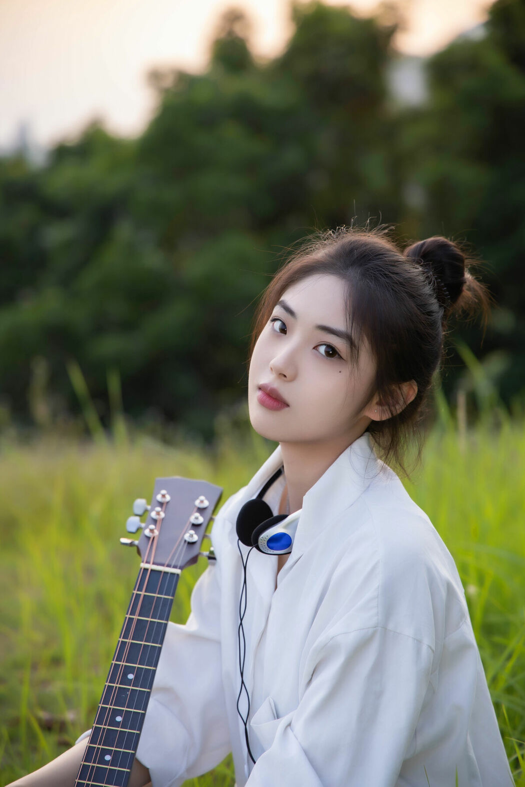 YiTuYu艺图语 Vol.10520 Lin Yun Si (18P)