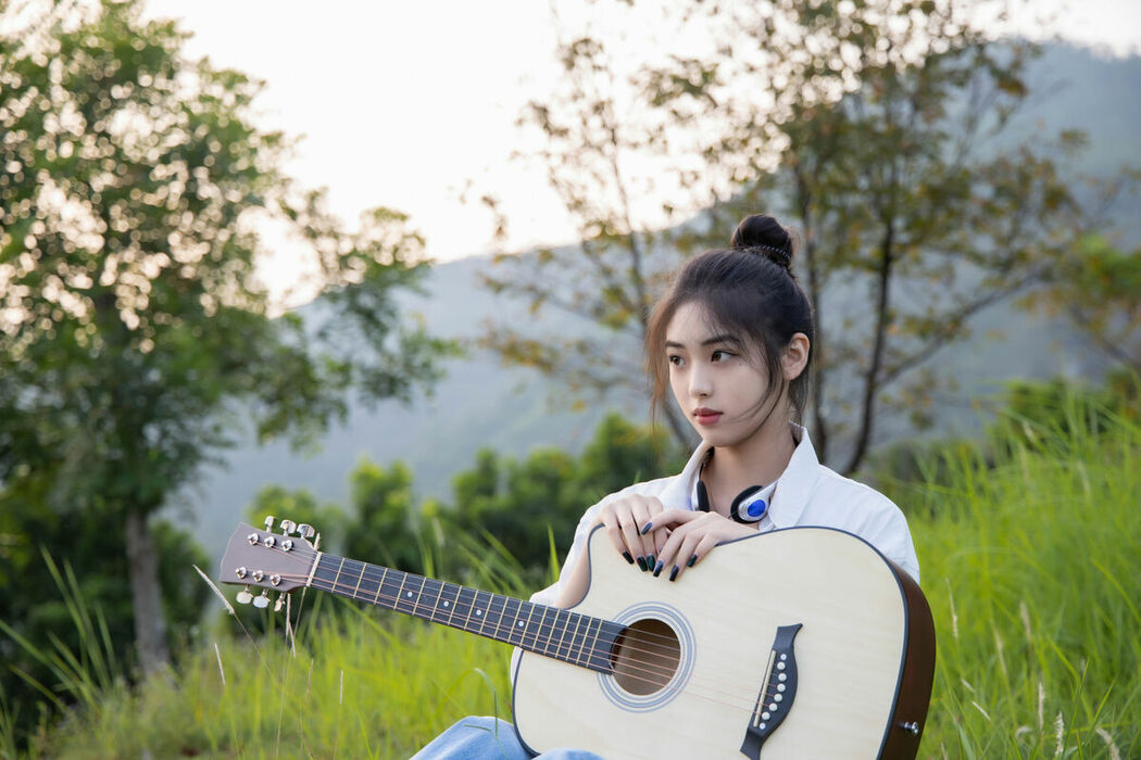 YiTuYu艺图语 Vol.10520 Lin Yun Si (18P)